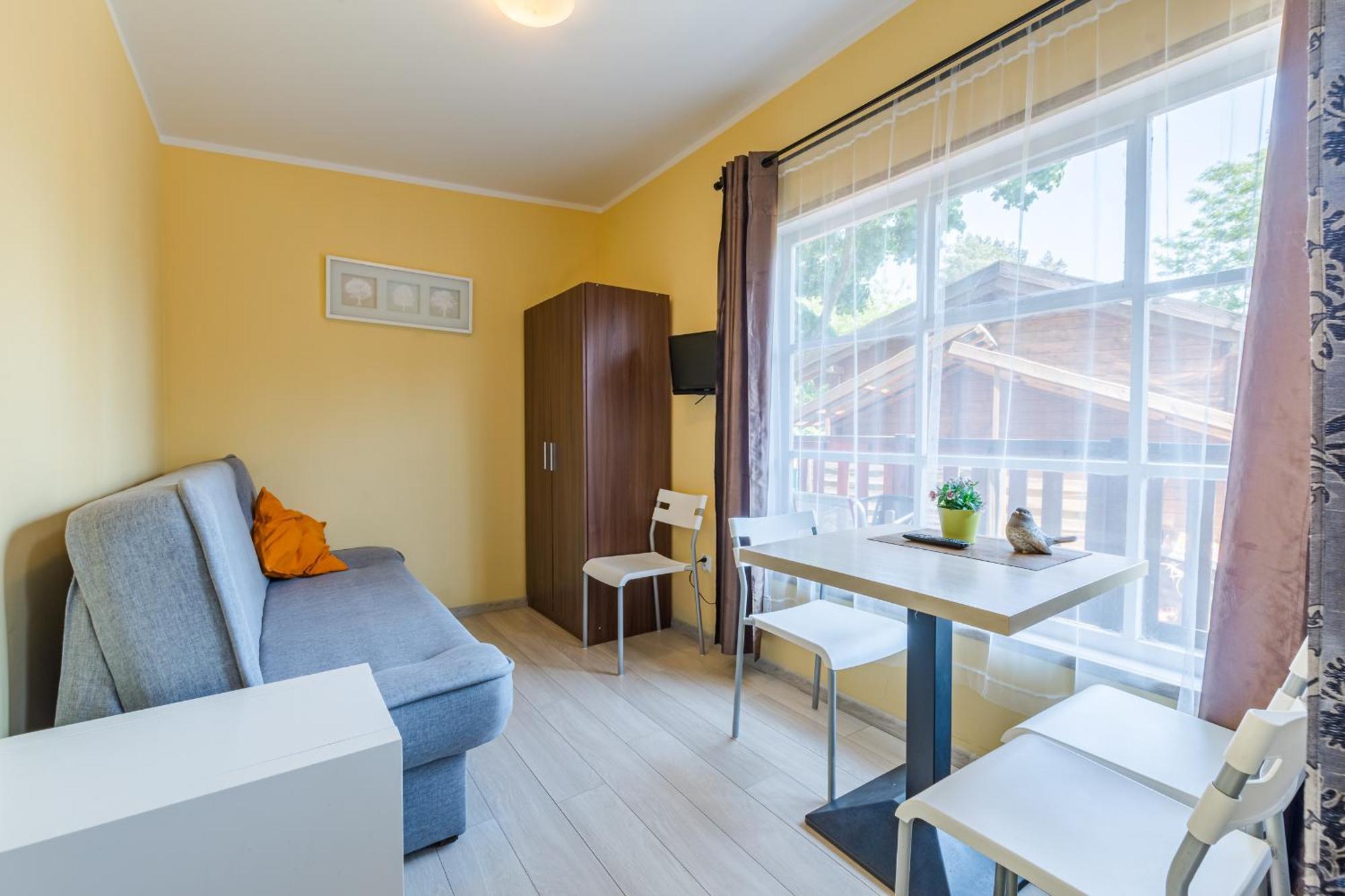 Zakatek Adeli Hotel Mikoszewo Exterior photo